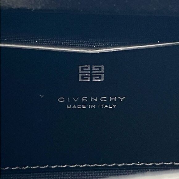 Givenchy Antigona Stretch Mini Top Handle in Box Leather - Picture 9 of 16